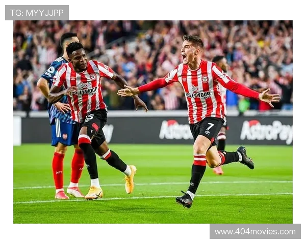 勒维·科尔威尔在英超表现稳健，助力球队争夺冠军前景值得关注